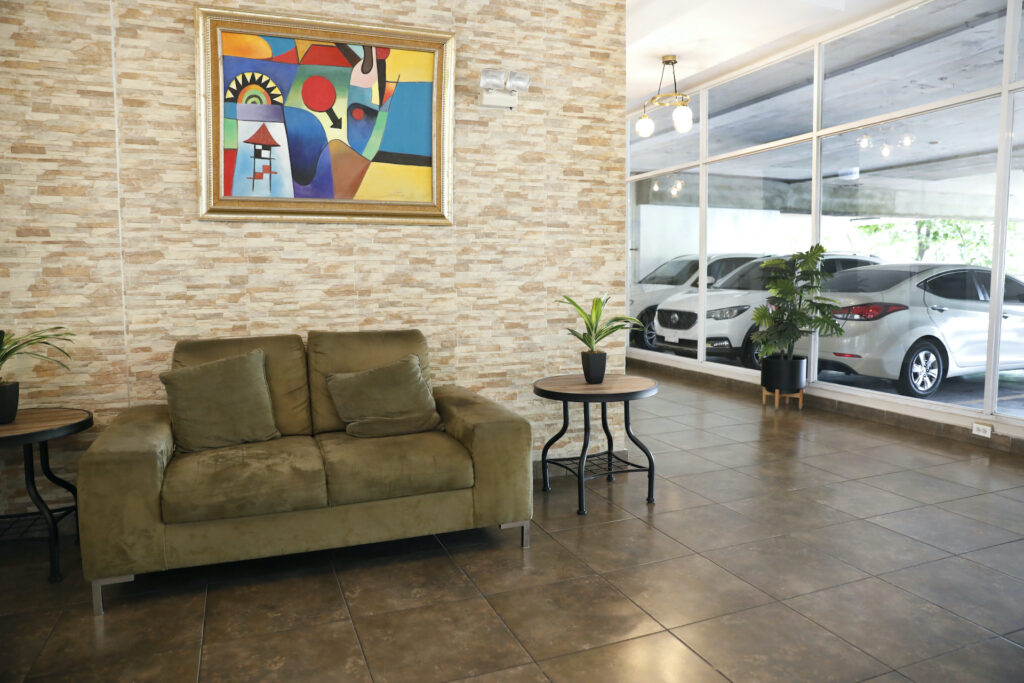 Torre Sur - South Tower Lobby
