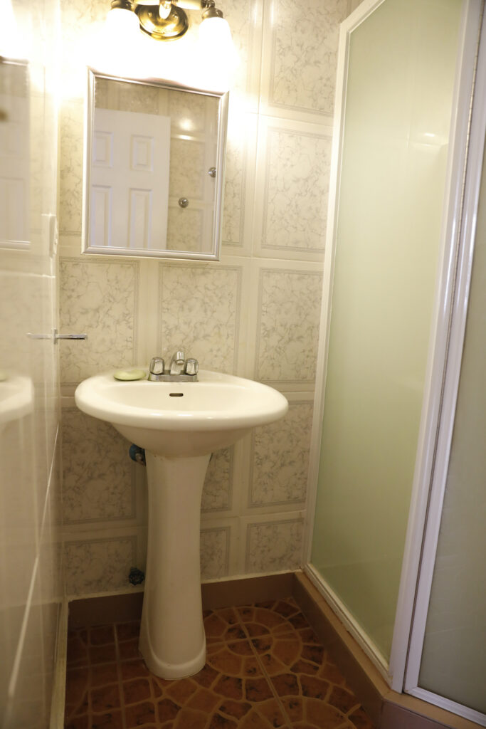 Segundo Baño - Second Bathroom